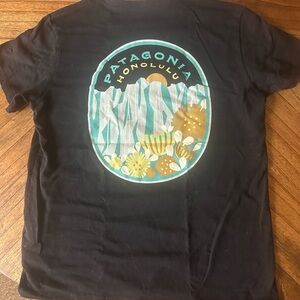 Patagonia Black Short Sleeve Tee with Scenic Logo
